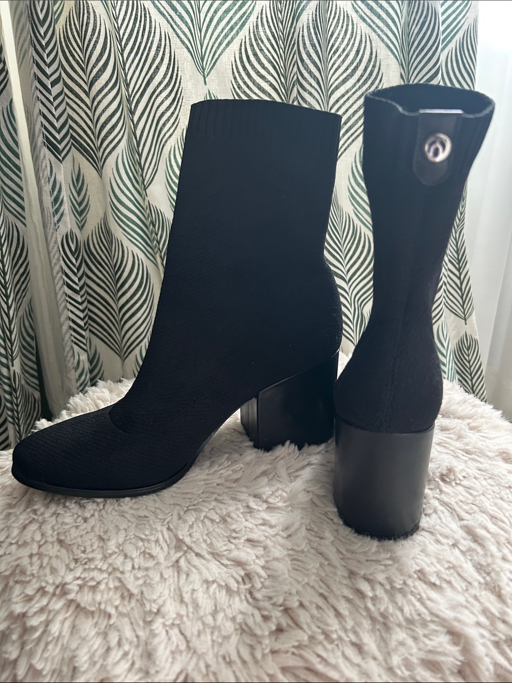 Like New Black Wishbone knit sock ankle boots